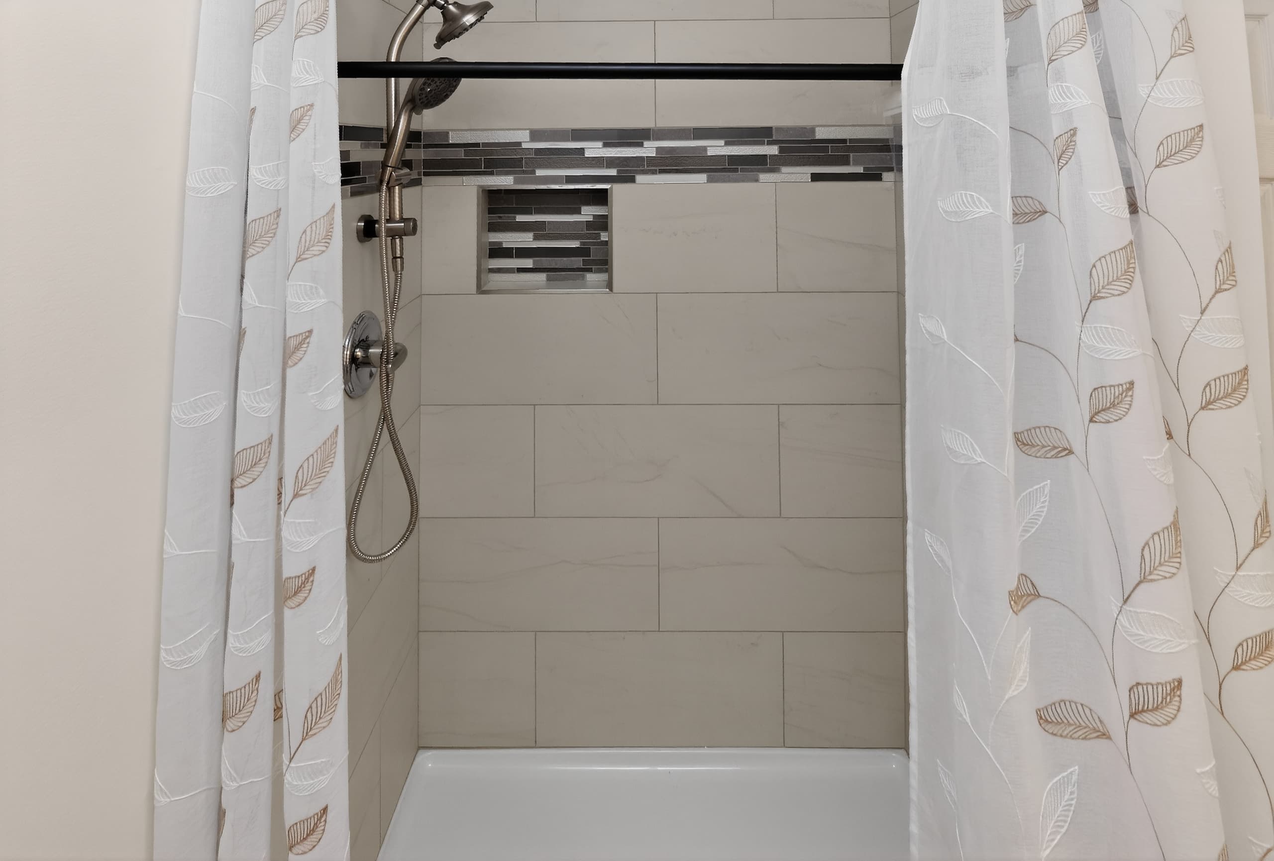 PRIVATE room photo 1