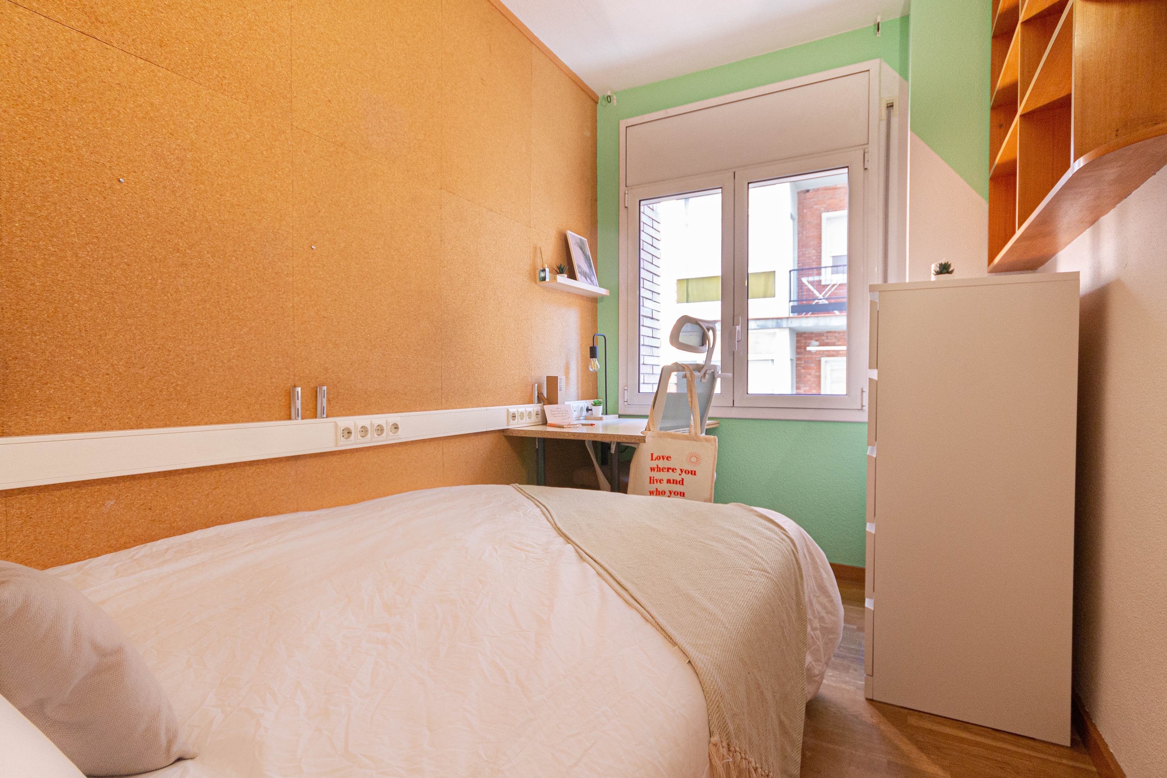 PRIVATE room photo 1